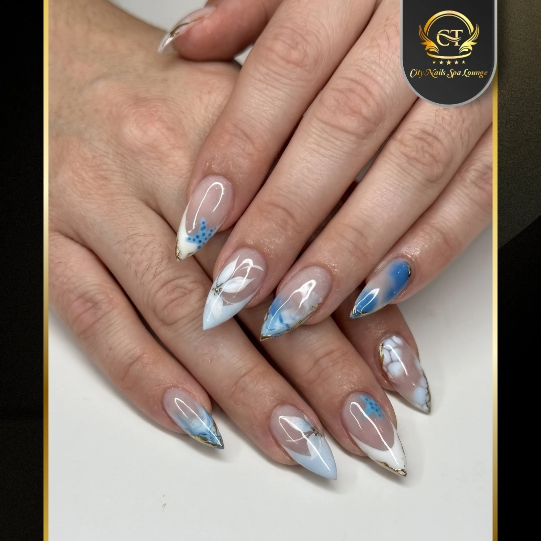 Happy nails